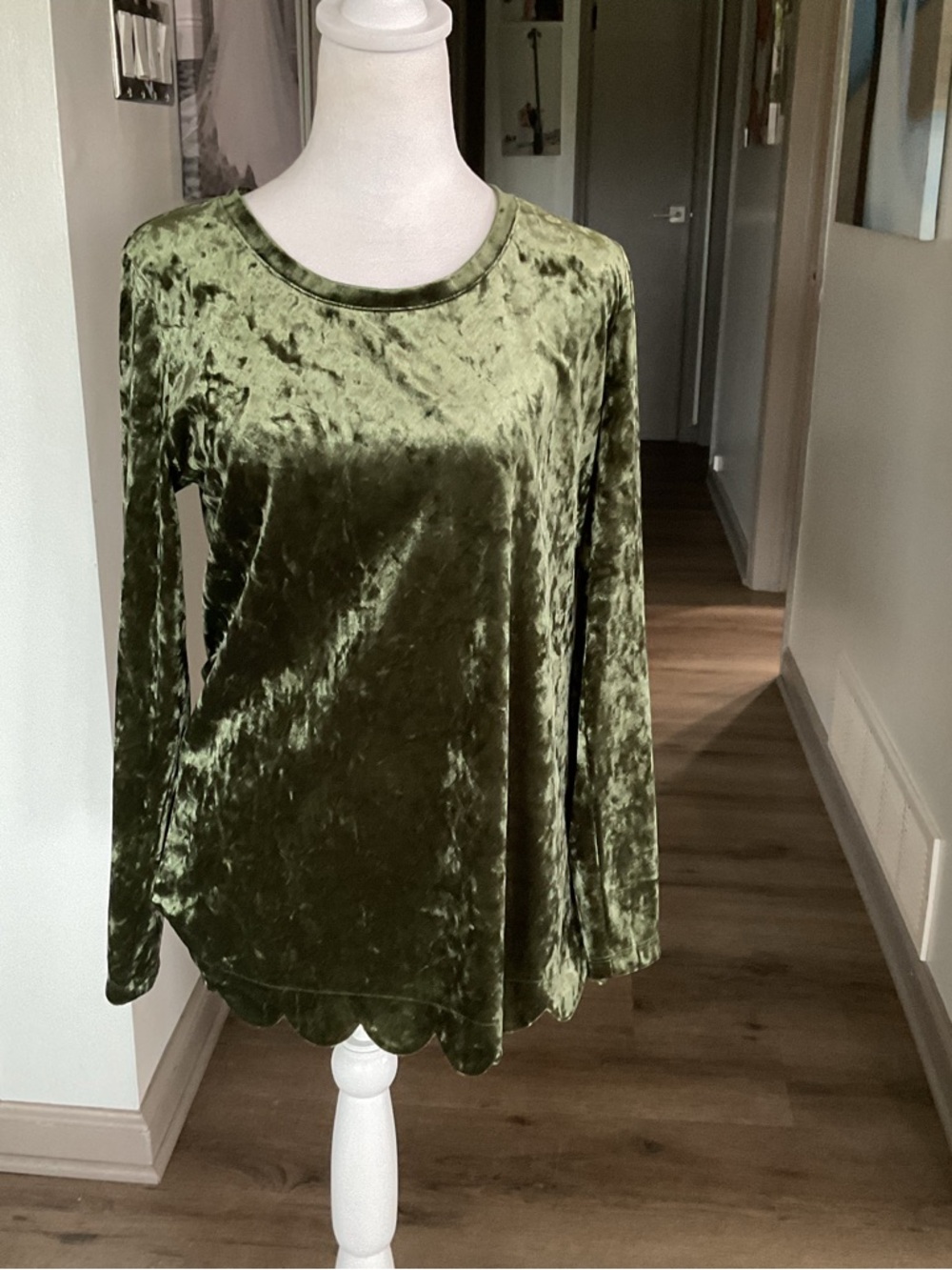 Isaac Mizrahi Olive Green Velvet Long Sleeve Top with Scalloped Hem